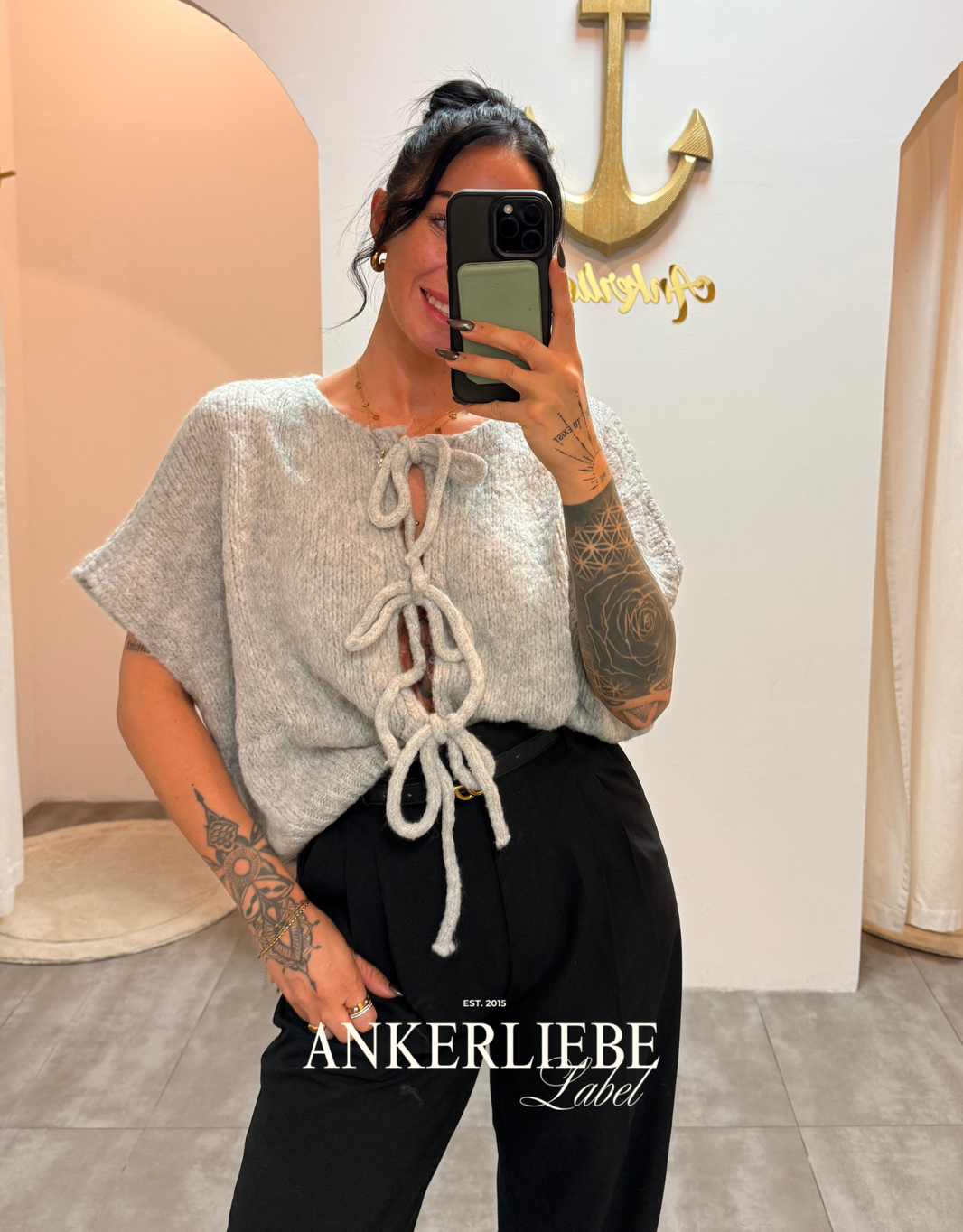 leah bow | grey vest