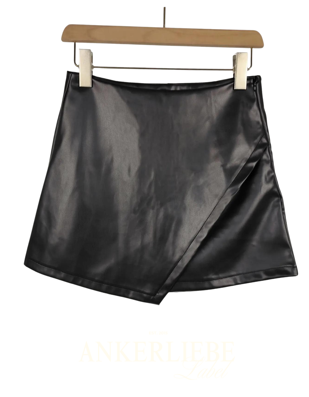 skort | lederlook