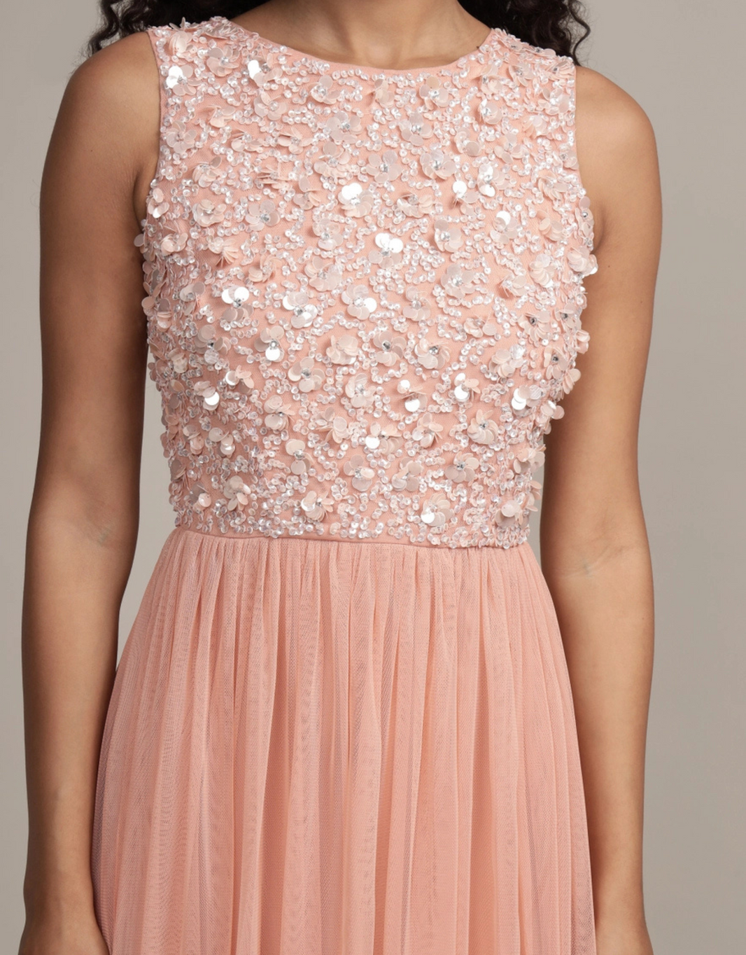 image Elegantes Midikleid mit besticktem Oberteil, Tüllrock und Rundhalsausschnitt | peach/zartrosa