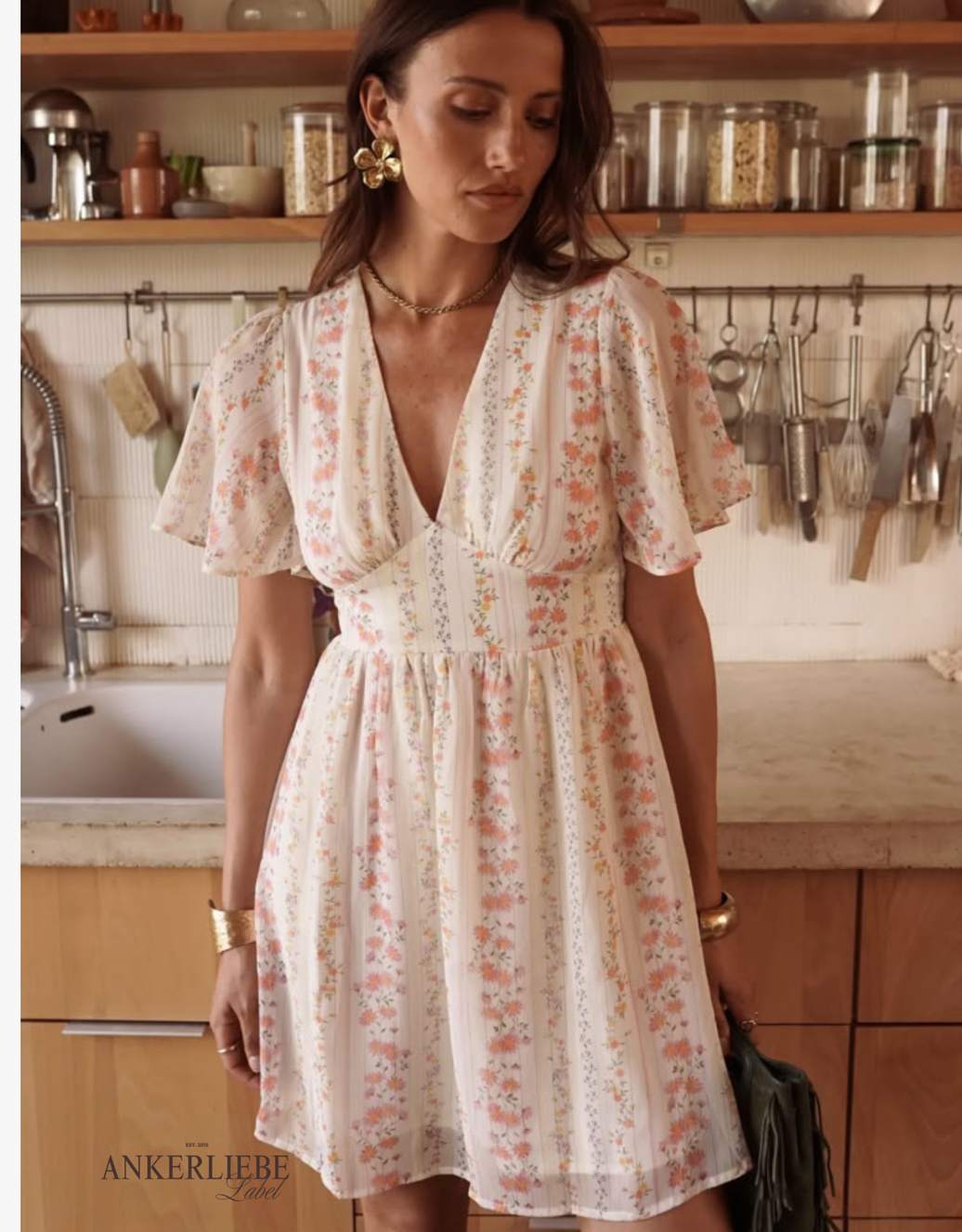 Boho-Minikleid mit zartem Blüten-Print & luftigen Ärmeln | creme