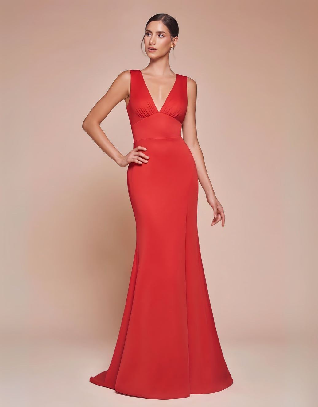 Figurbetontes Abendkleid mit V-Ausschnitt & offenem Rücken | Rot