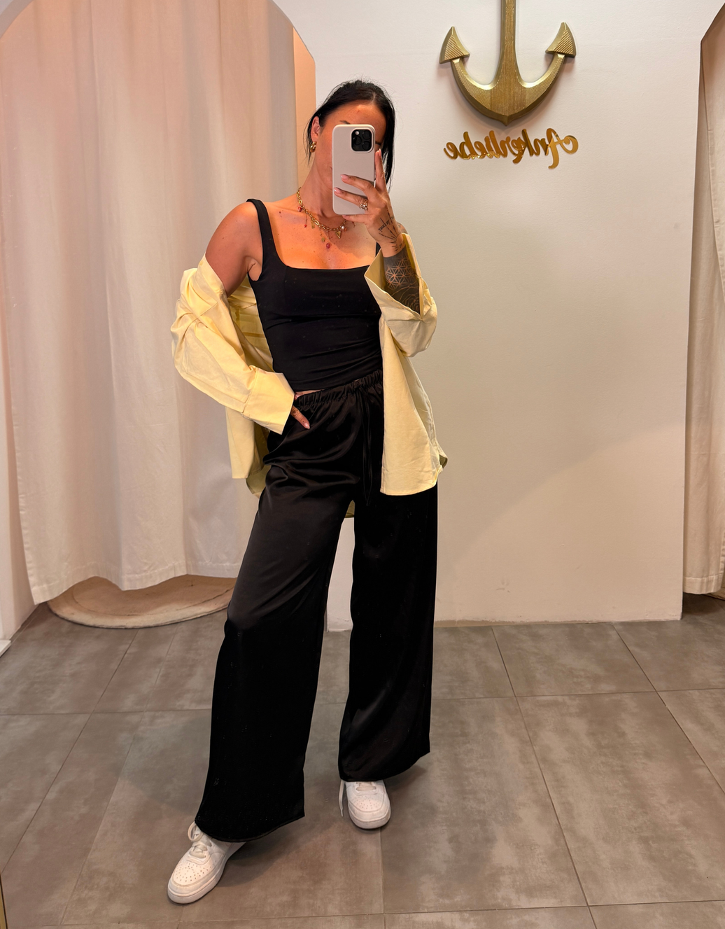 leichte satinhose | schwarz