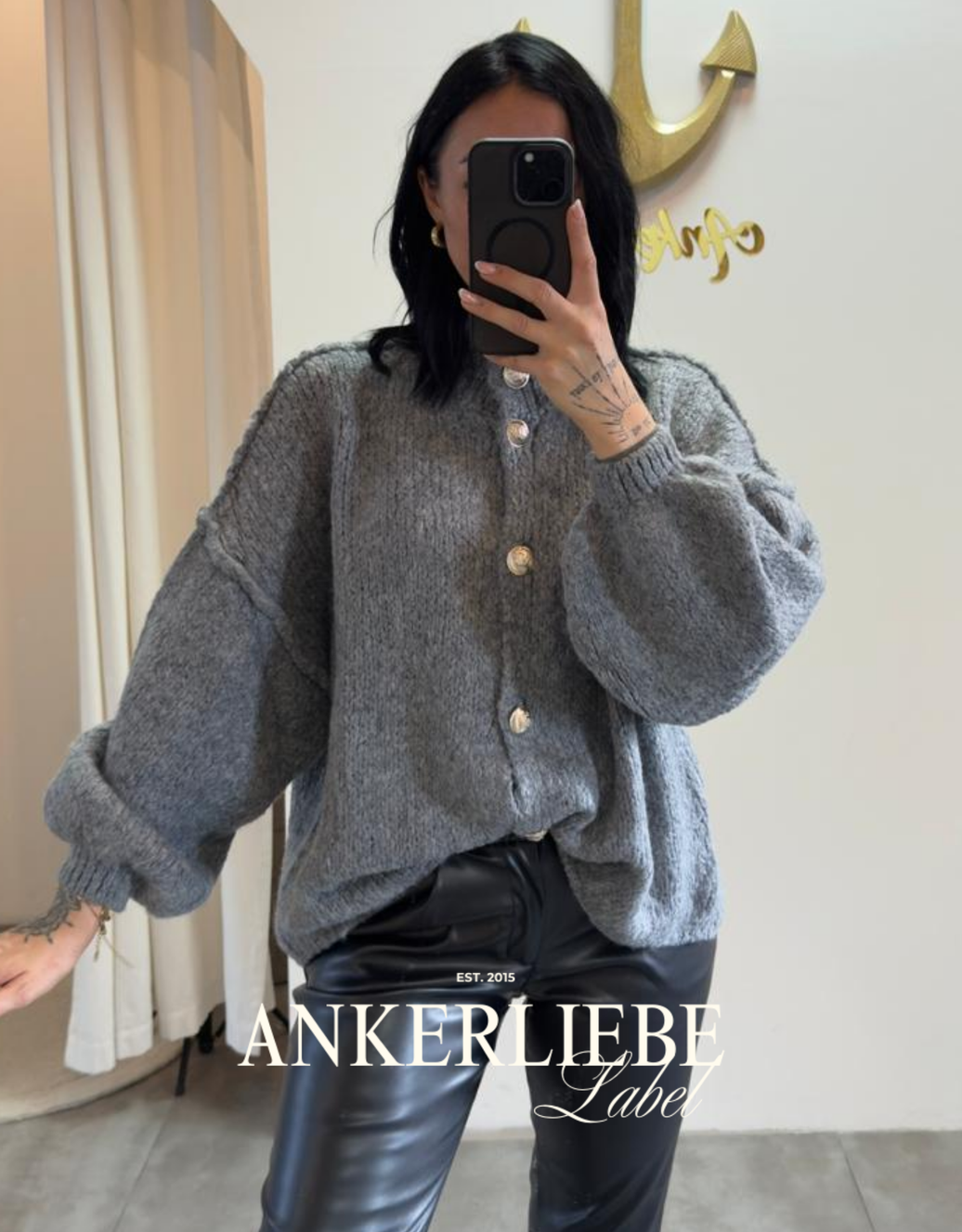 wollweste mit knöpfen | dunkelgrau