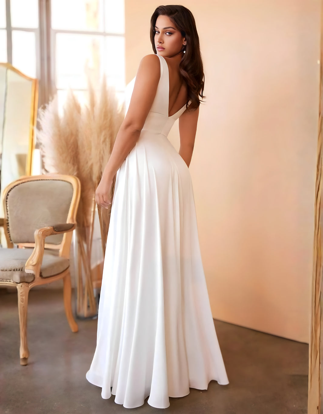 image glänzendes abendkleid in a-linie mit v-ausschnitt & beinschlitz | weiß