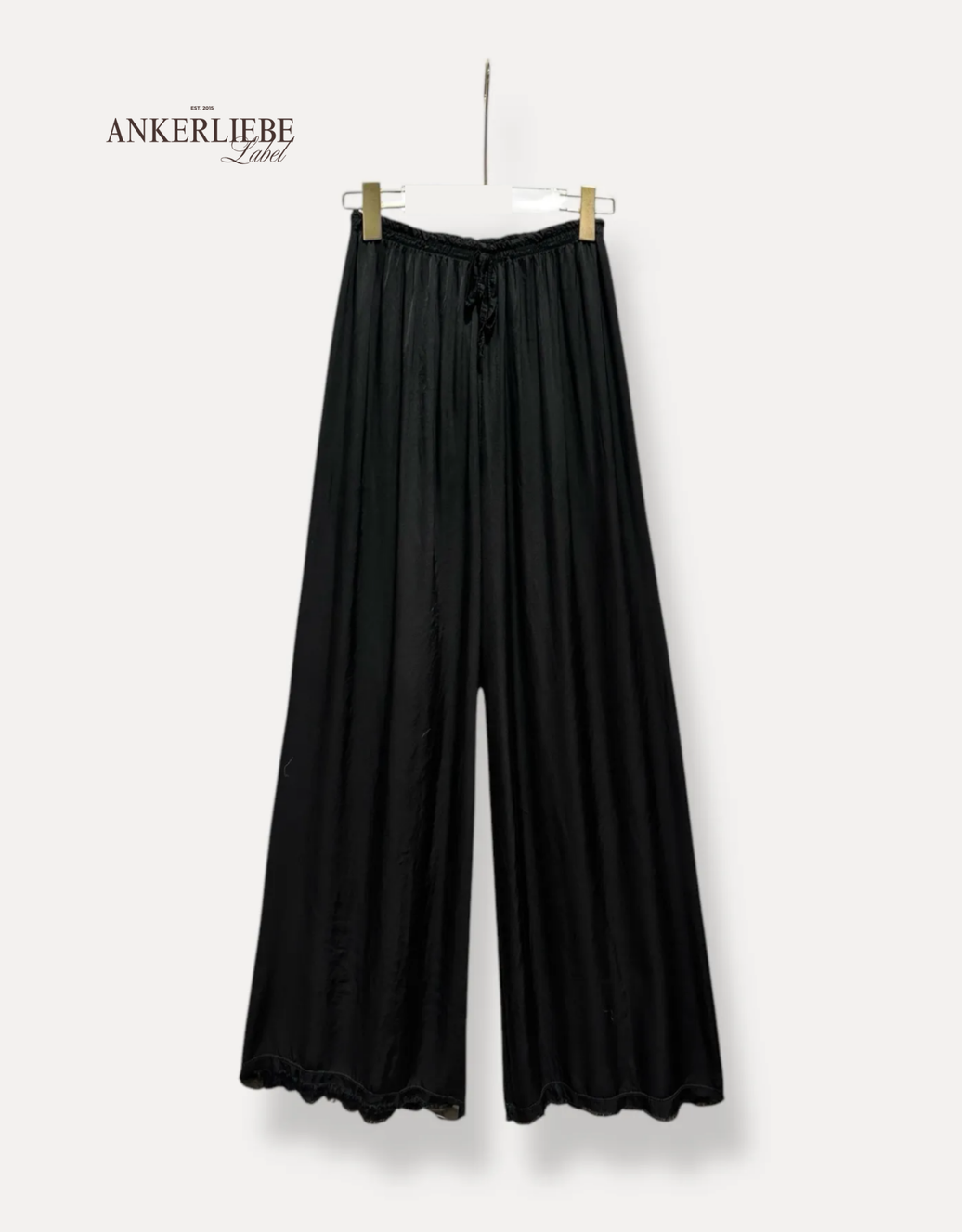 leichte satinhose mit cut-off-saum | schwarz