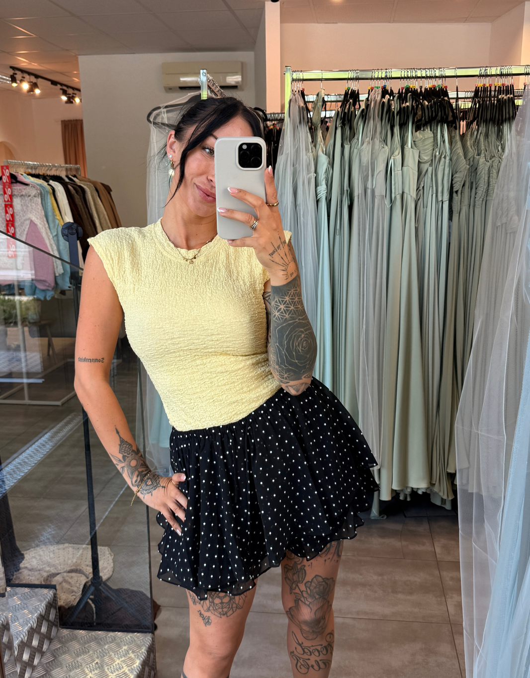 image hosenrock gepunktet skort stretch | schwarz