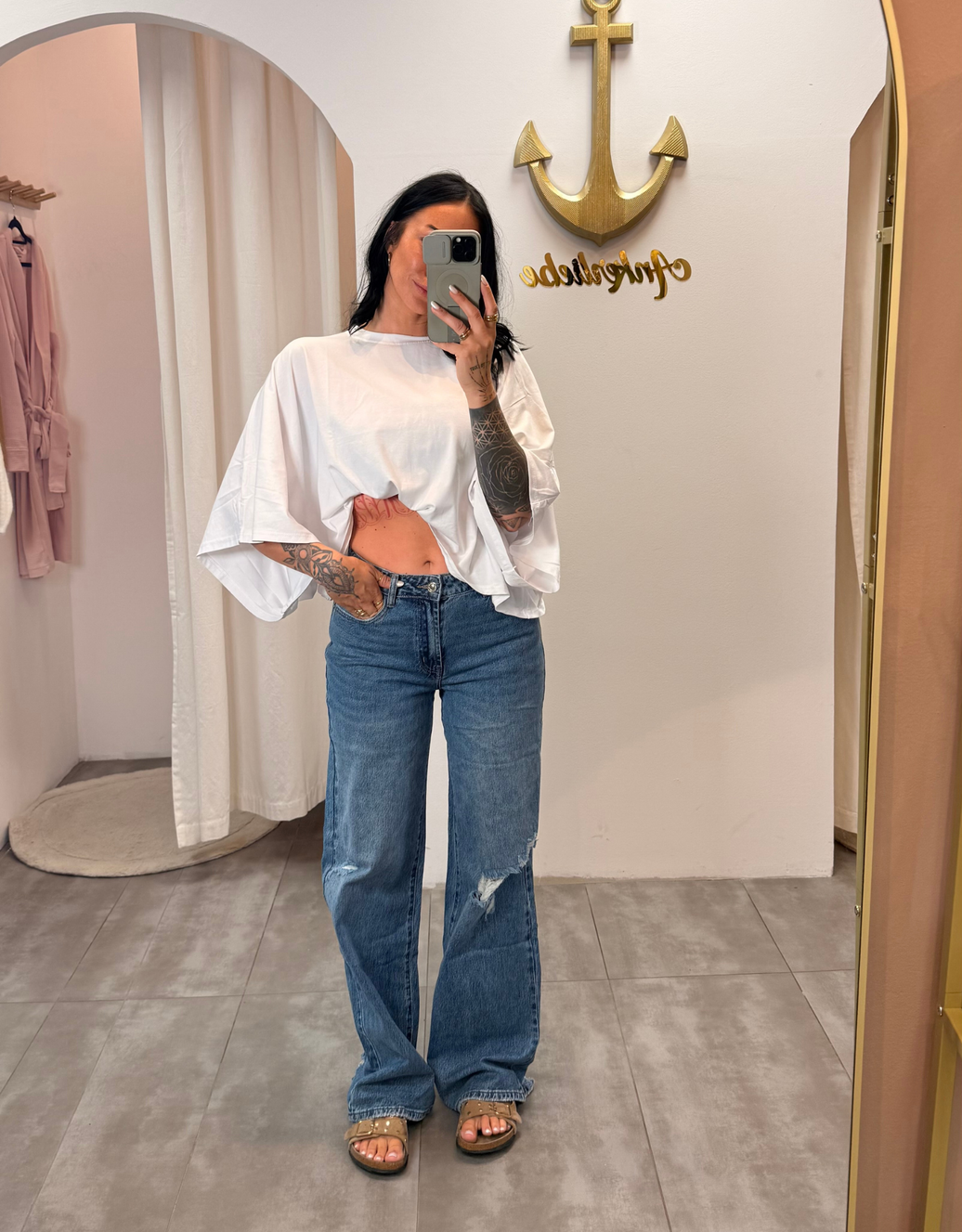 wide leg destroyed long jean | soft denim