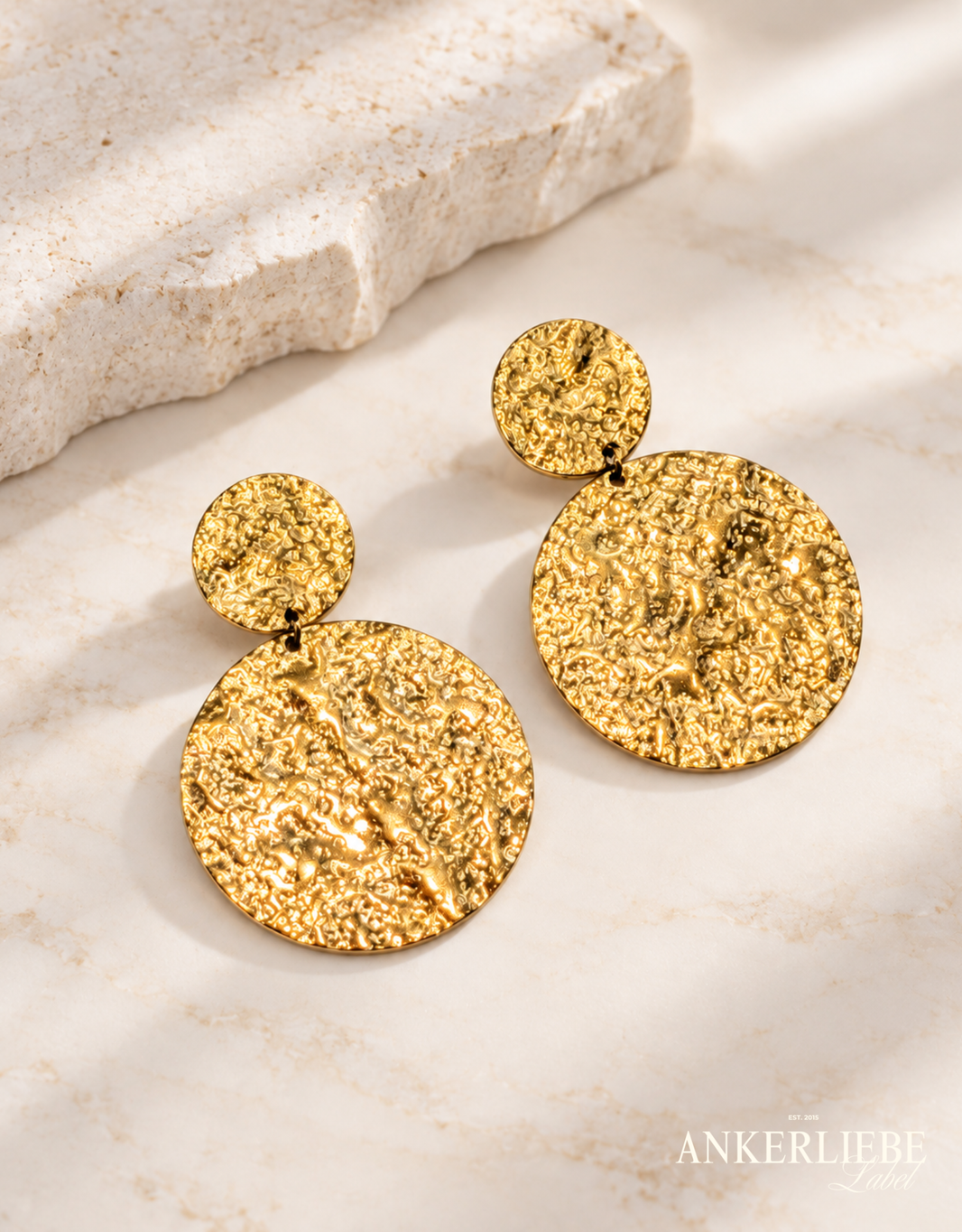 image strukturierte statement ohrringe rund | edelstahl gold