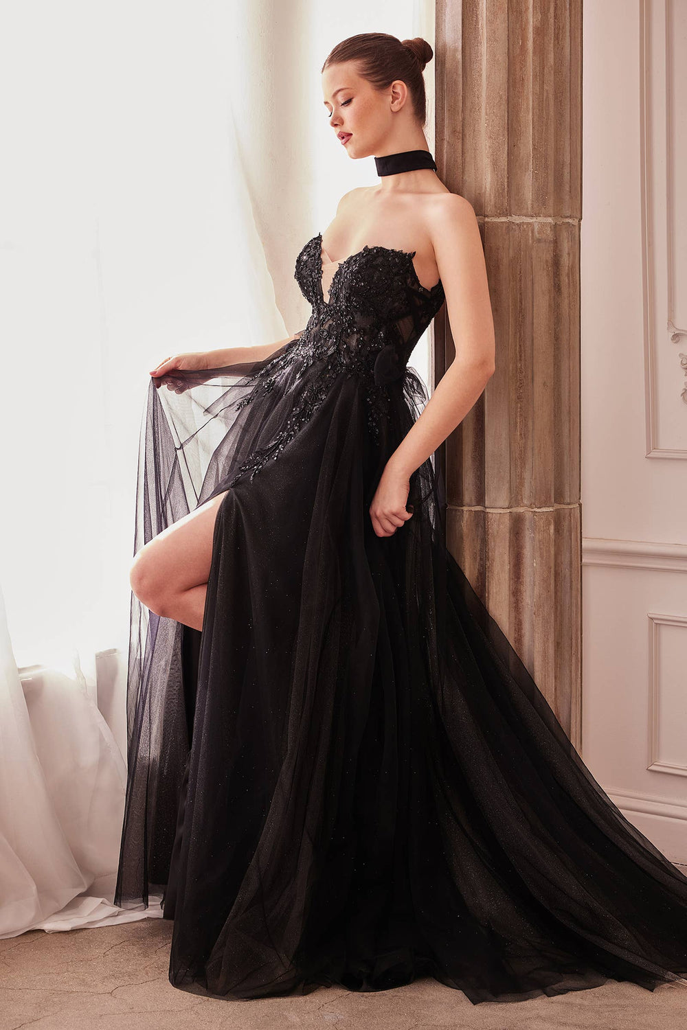 Trägerloses A-Linien-Tüllkleid mit Lagen | Schwarz
