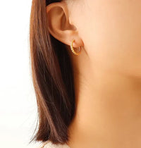 1-Pair-Simple-Style-Circle-Stainless-Steel-18K-Gold-Plated-Hoop-Earrings-display-picture-3