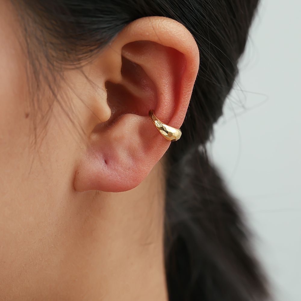image facettierter earcuff