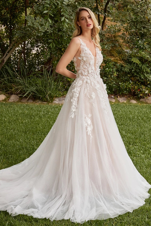 Brautkleid Liora in voller Länge – florale Spitze, Tüllrock und figurbetonende A-Linie