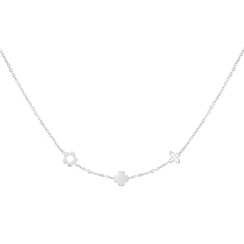 Silberne Halskette Lucky Lou mit drei Blumen-Elementen – aus Edelstahl, schlicht und elegant für den täglichen Look.