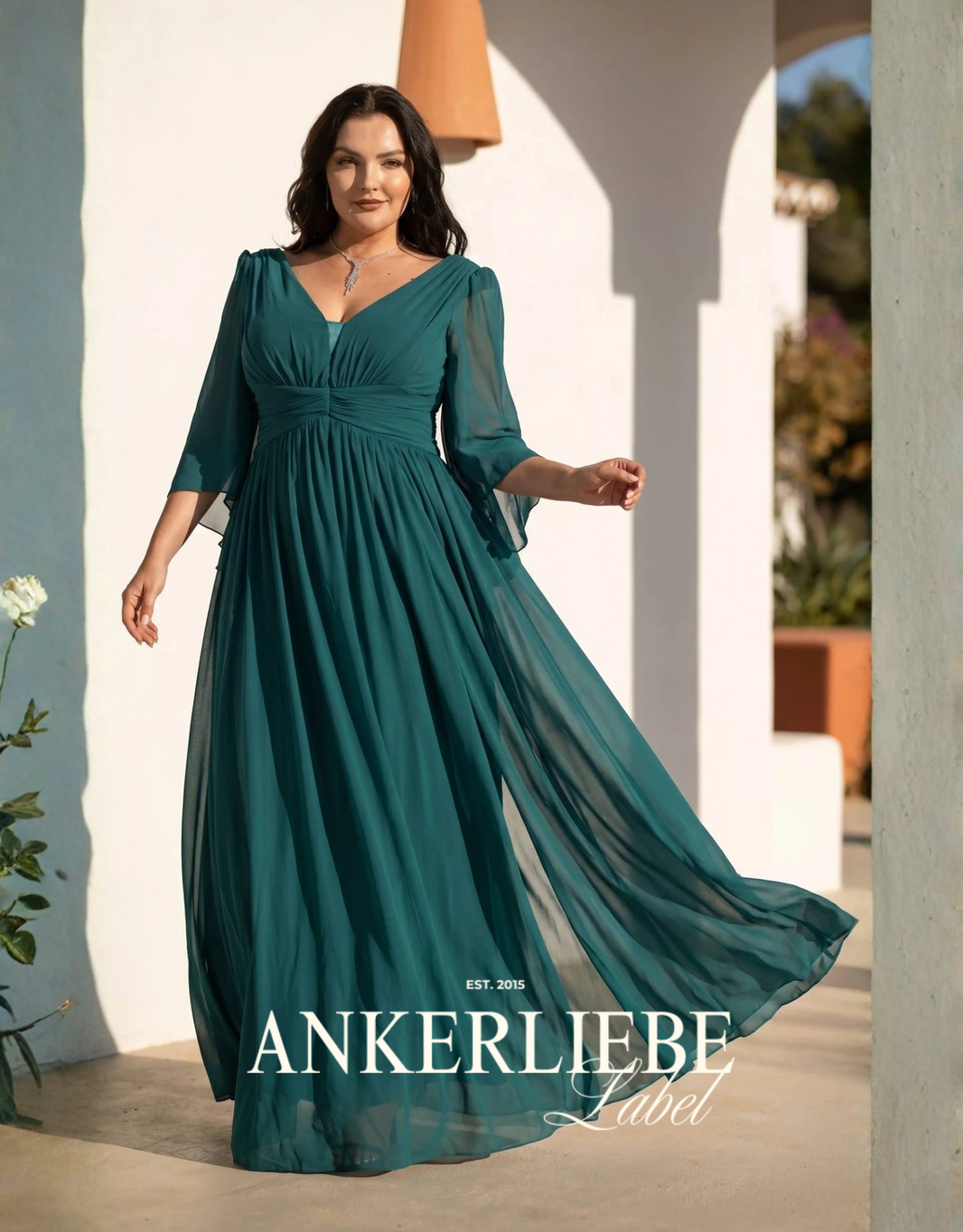 fließendes abendkleid mit weiten ärmeln und v-ausschnitt | petrol - QS