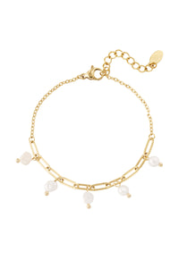 Goldenes Armband mit Perlenanhängern – Modell Pearly Sun von Ankerliebe