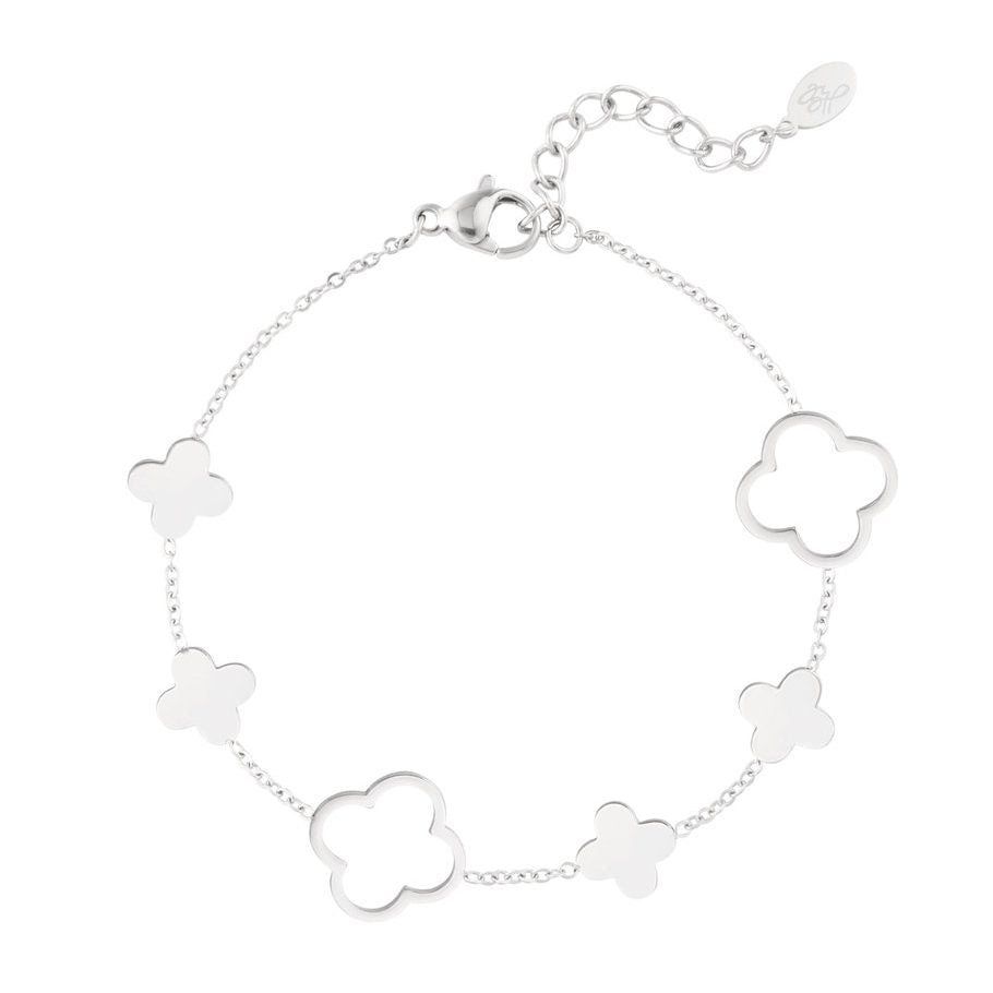 Silberfarbenes Armband mit floralen Edelstahlelementen in Blattform – Flora Lou von Ankerliebe