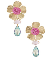 Statement-Ohrhänger in Gold mit pinker Blütenmitte & blauem Glasstein – Modell Fleuria Blue