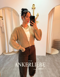 cropped weste | coffee