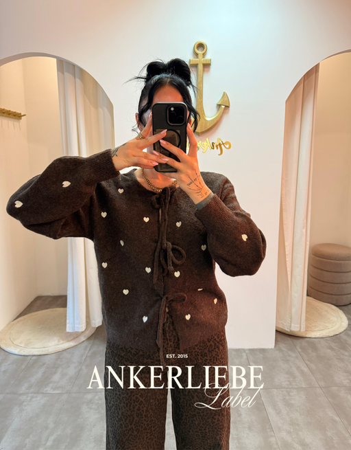 amora | cardigan choco
