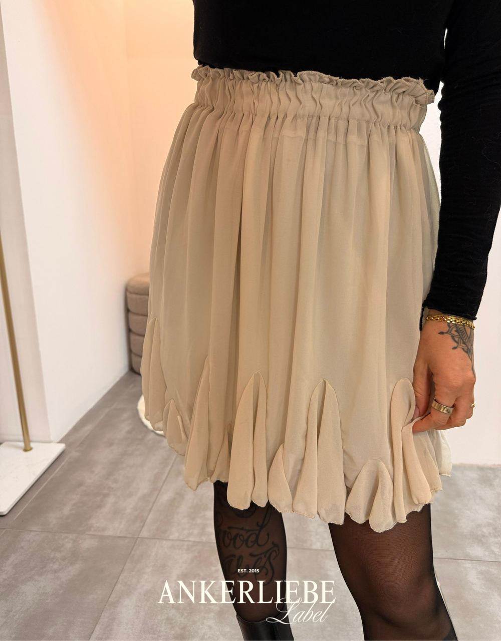 volant rock | sand beige