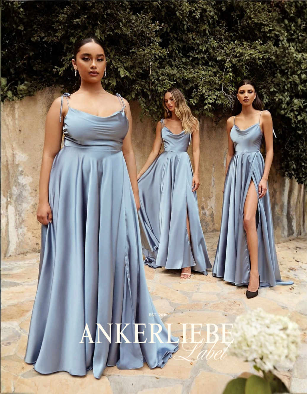 elegantes abendkleid mit wasserfallausschnitt, schnürträgern & hohem beinschlitz | staubiges blau