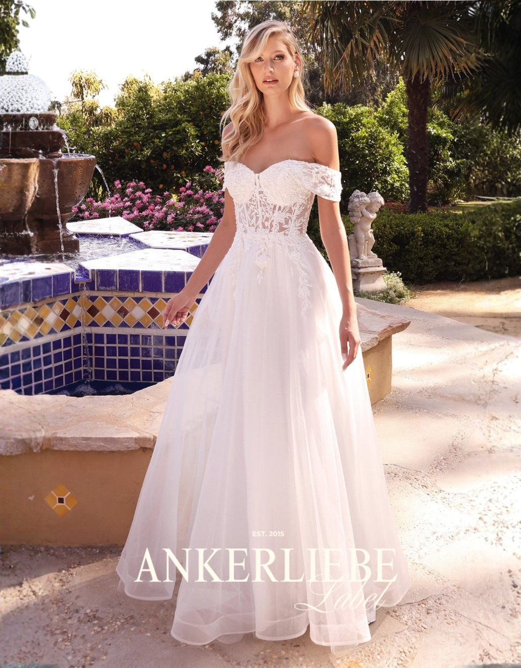 tüll-brautkleid mit corsage, spitzenapplikationen und schulterfreiem ausschnitt | off white