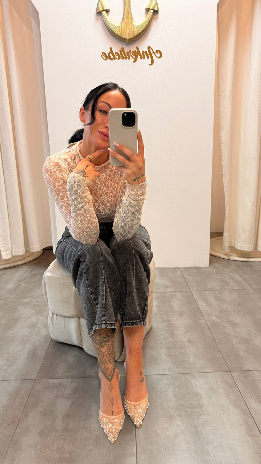 kittenheels mit perlendetails