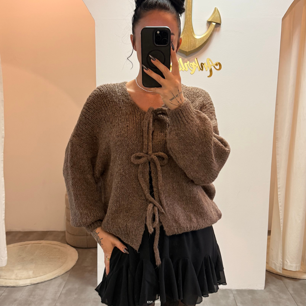 zoey bow | brown cardigan