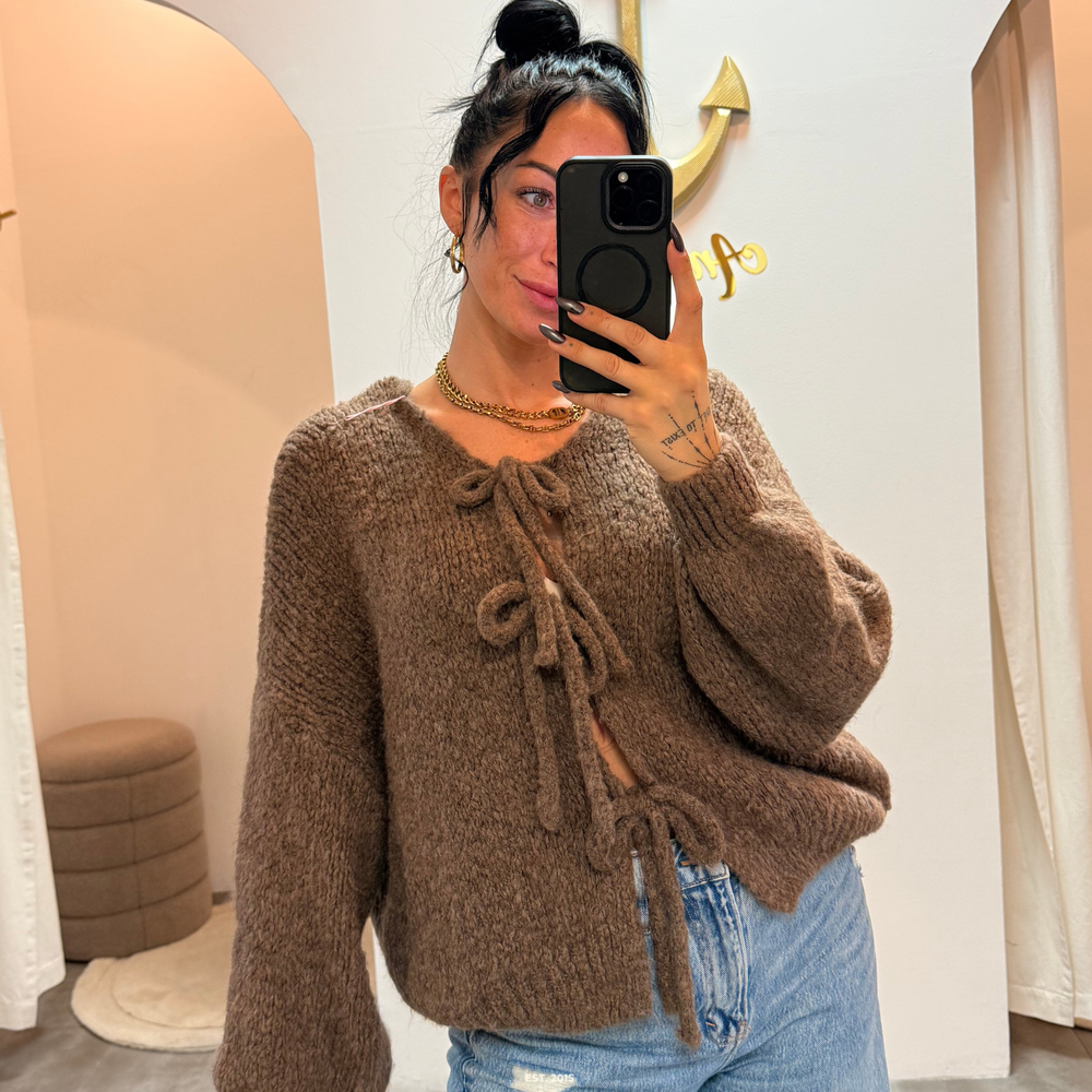 zoey bow | brown cardigan