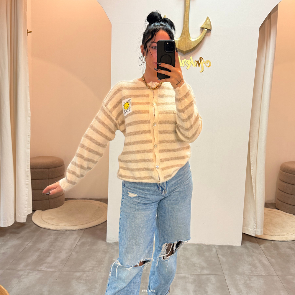 happy vibes | light weste