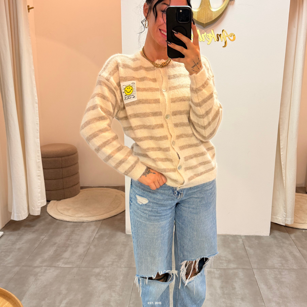 happy vibes | light weste