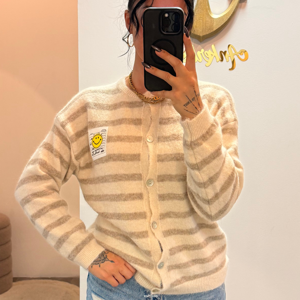 happy vibes | light weste