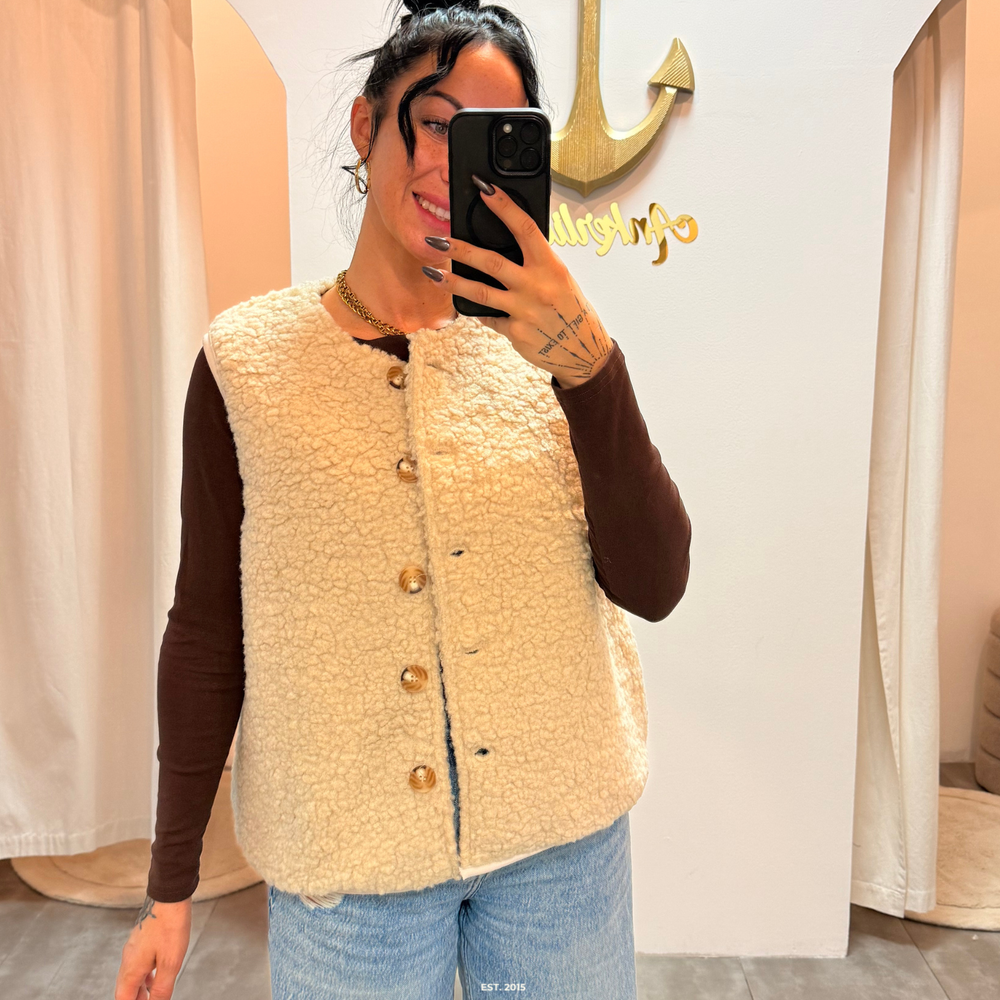 teddy vest | light