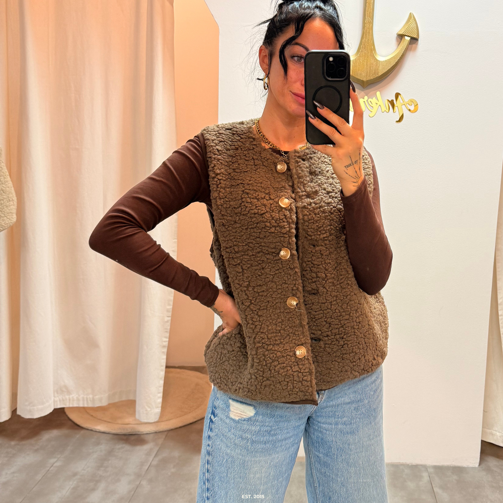 teddy vest | choco