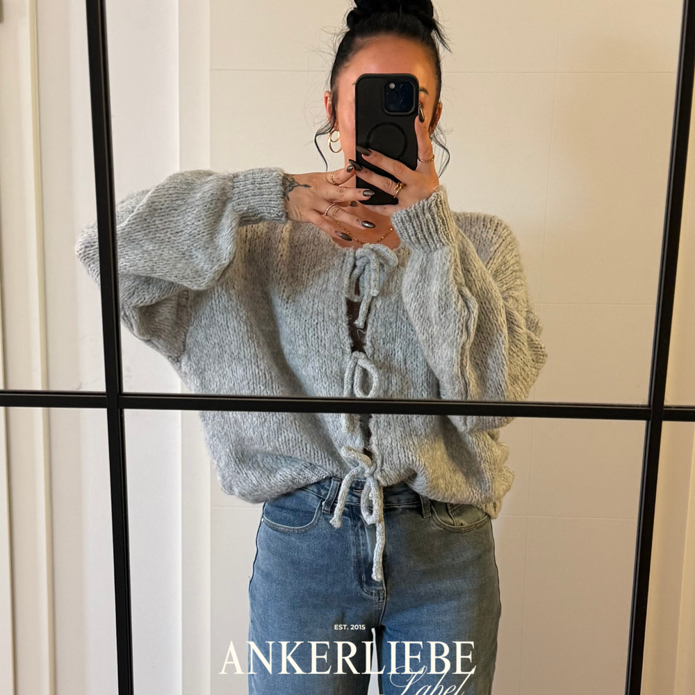 zoey bow | grey cardigan