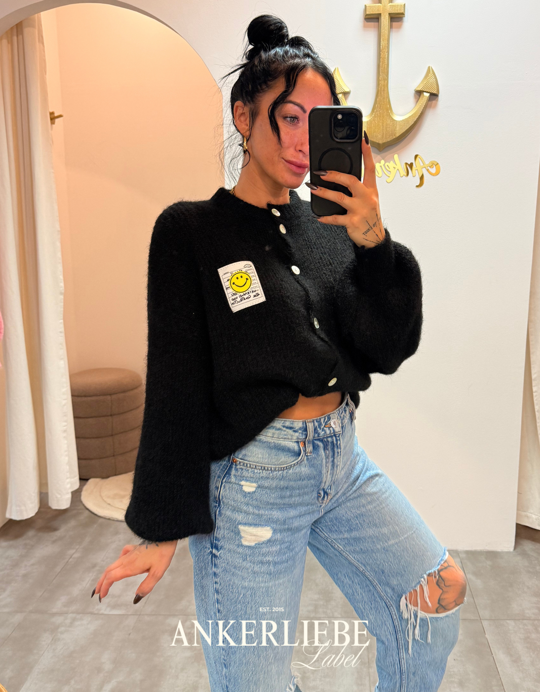 image happy vibes | classic black