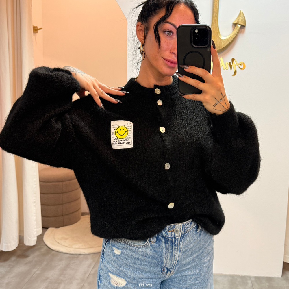 happy vibes | classic black