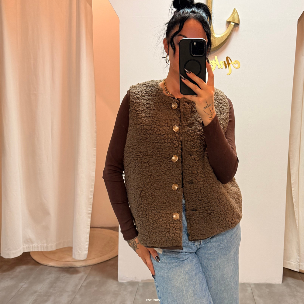 teddy vest | choco