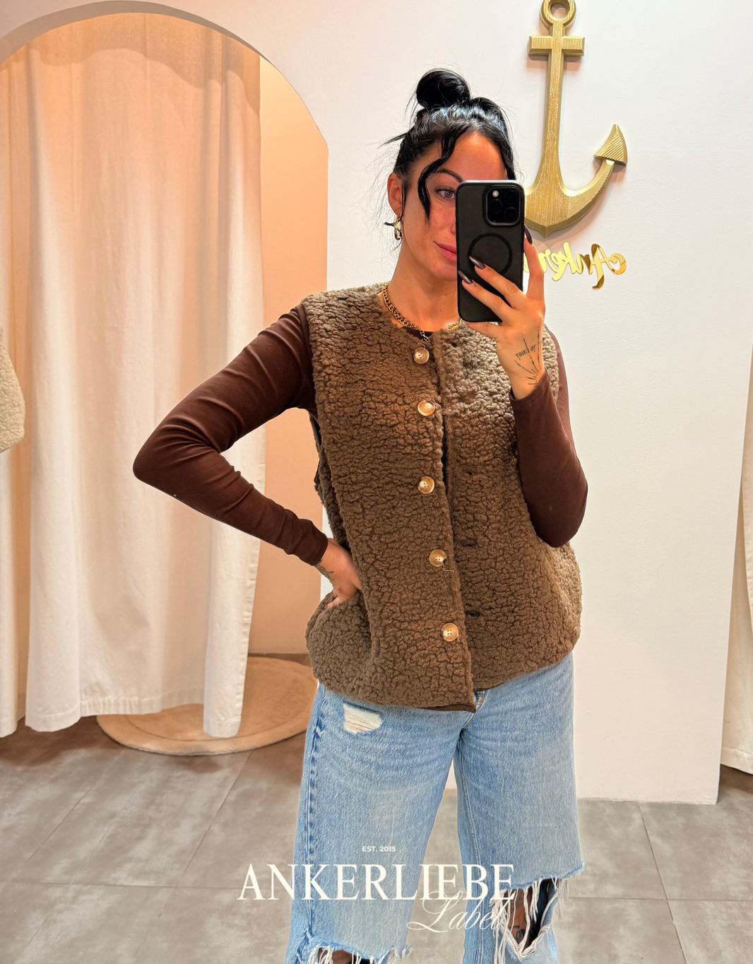 image teddy vest | choco