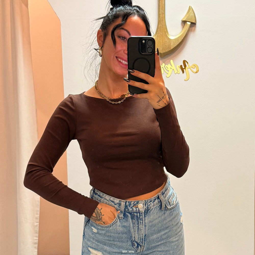 lyn longsleeve crop | chocolate