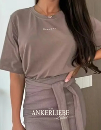 minimal | T-Shirt
