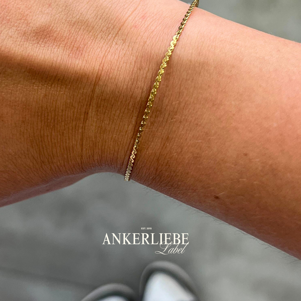 aura | armband