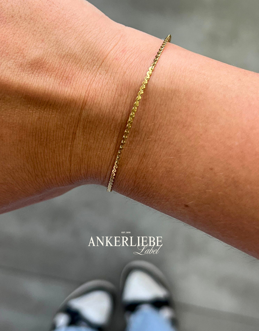 aura | armband