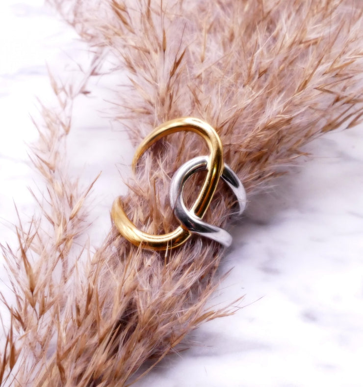 edelstahl-ring in gold und silber