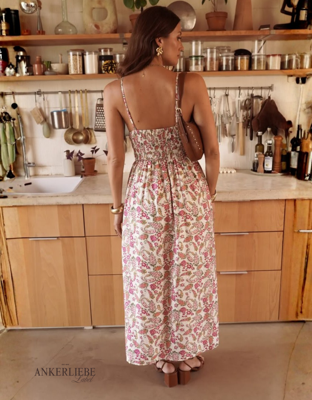 leichtes Maxikleid mit Paisley-Print, Taillenraffung und Beinschlitz |creme