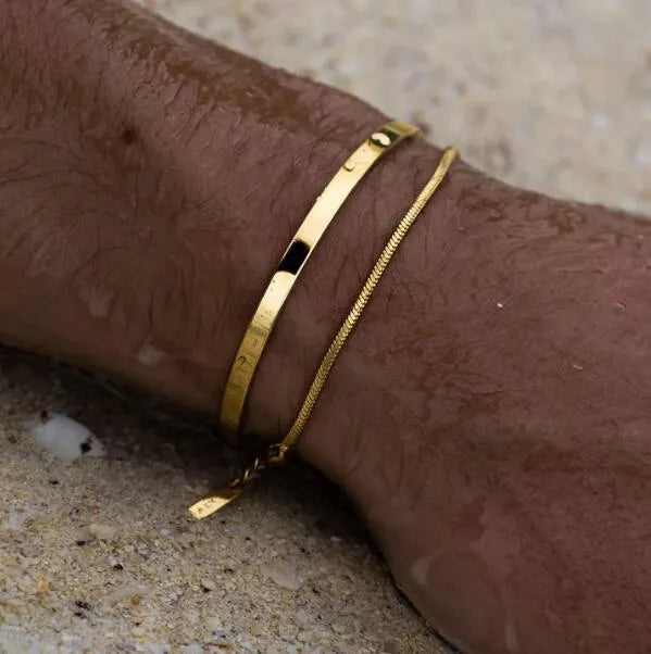 Simple-Style-Classic-Style-Solid-Color-Stainless-Steel-Polishing-Plating-18K-Gold-Plated-Bracelets-display-picture-5