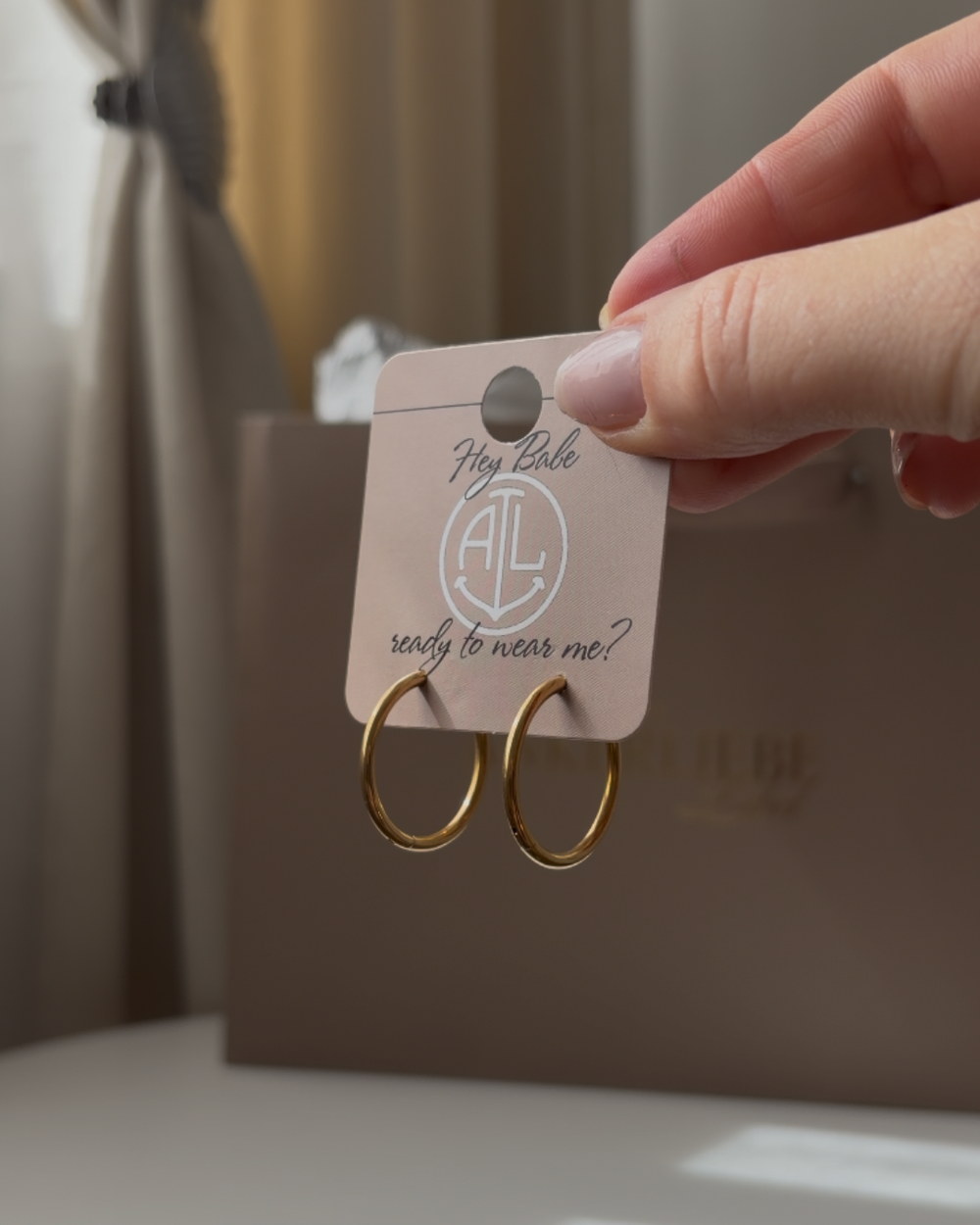 slim hoops | gold