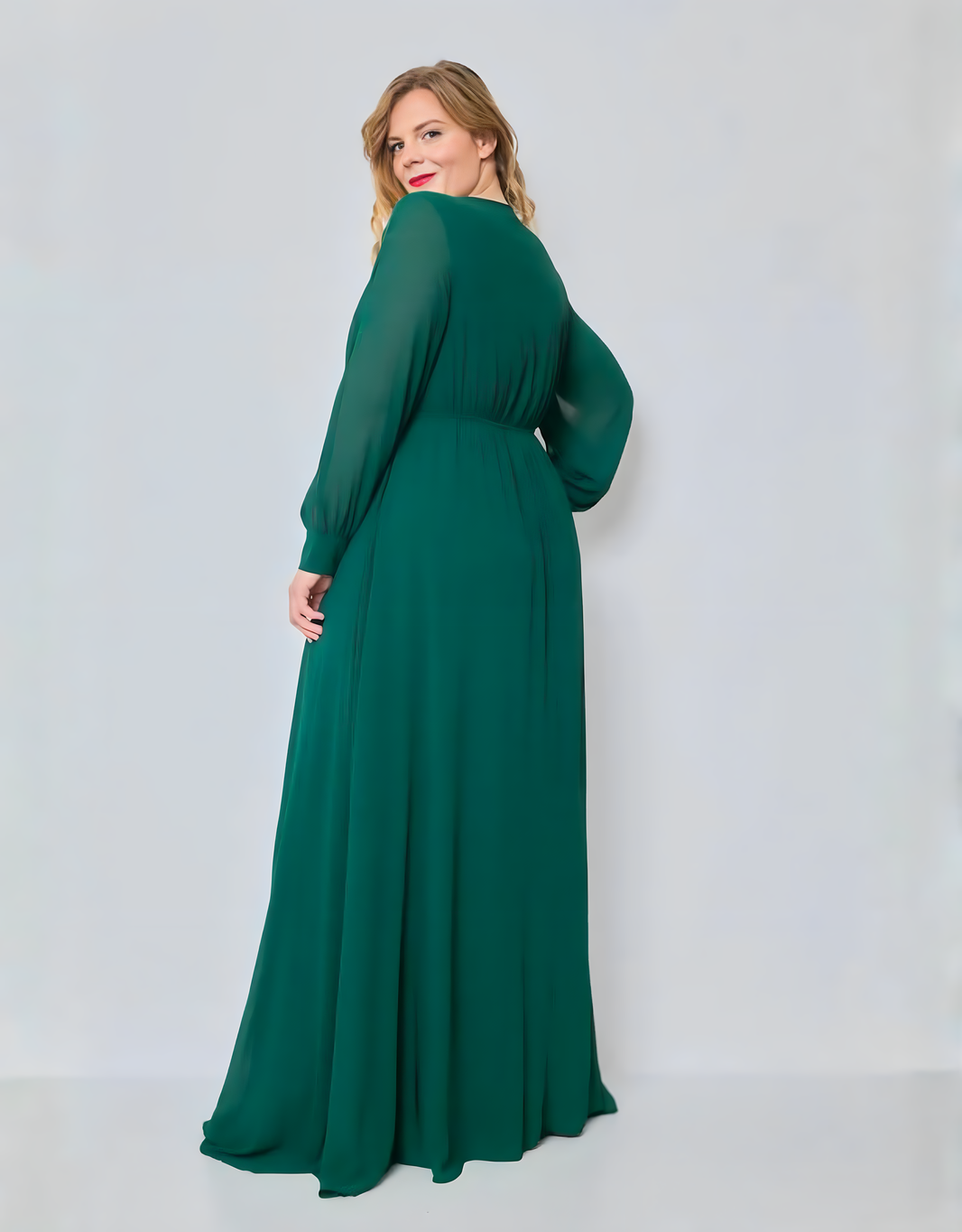 image Fließendes Abendkleid mit V-Ausschnitt und offenen Ärmeln | Smaragd - QS