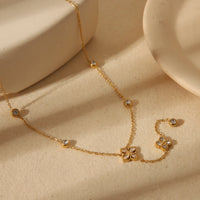 Wholesale-Jewelry-French-Style-Commute-Four-Leaf-Clover-Solid-Color-Flower-304-Stainless-Steel-Zircon-18K-Gold-Plated-Inlay-Bracelets-Earrings-Necklace-display-picture-3