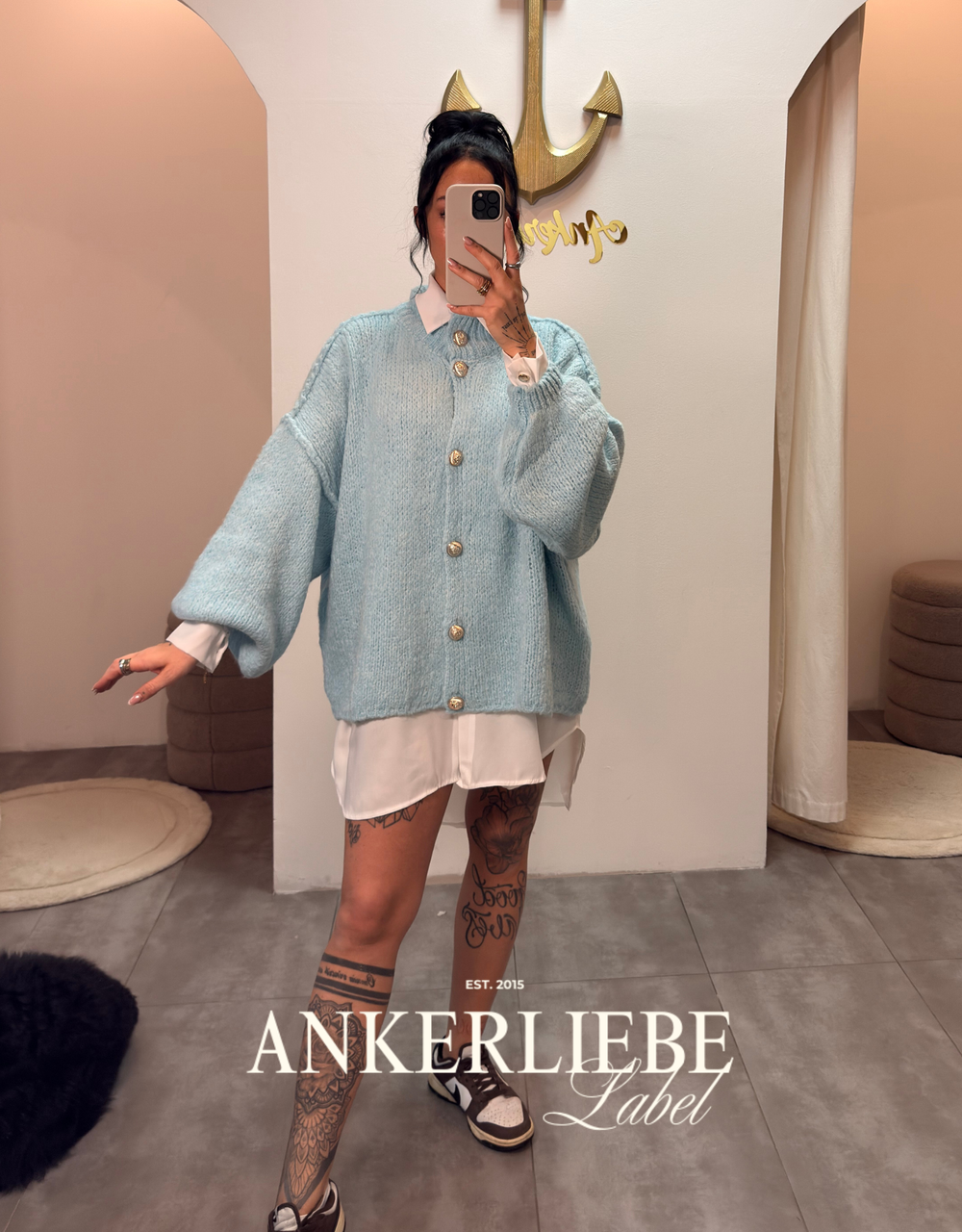 wollweste mit knöpfen | hellblau